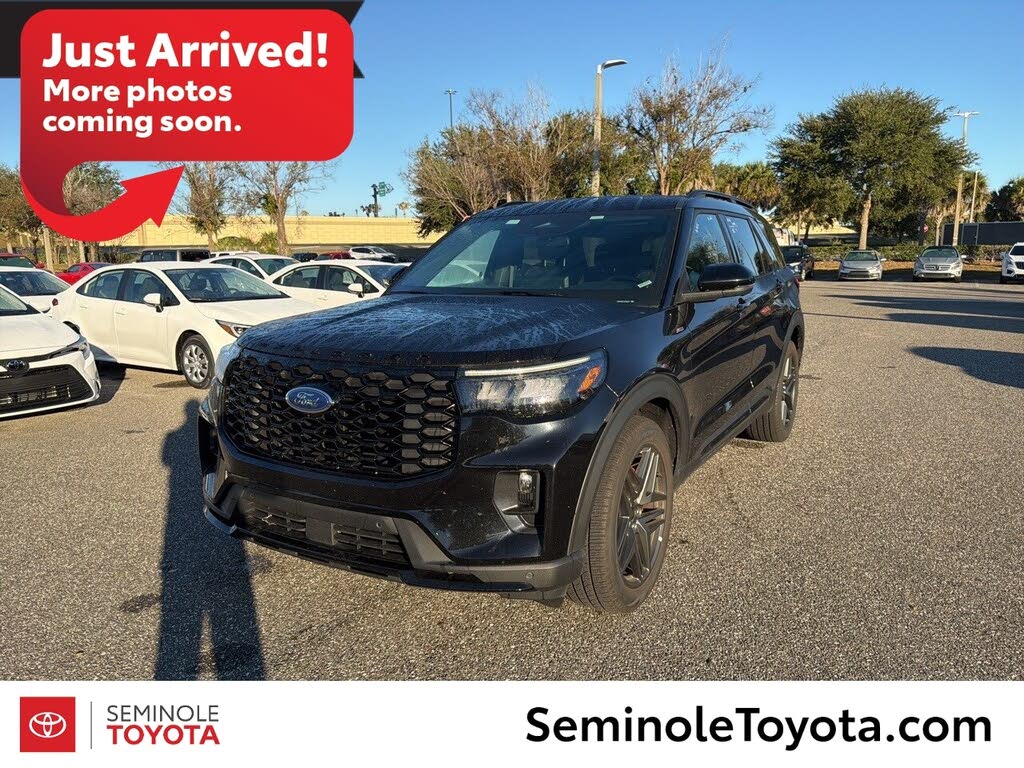 2025 Ford Explorer ST-Line AWD