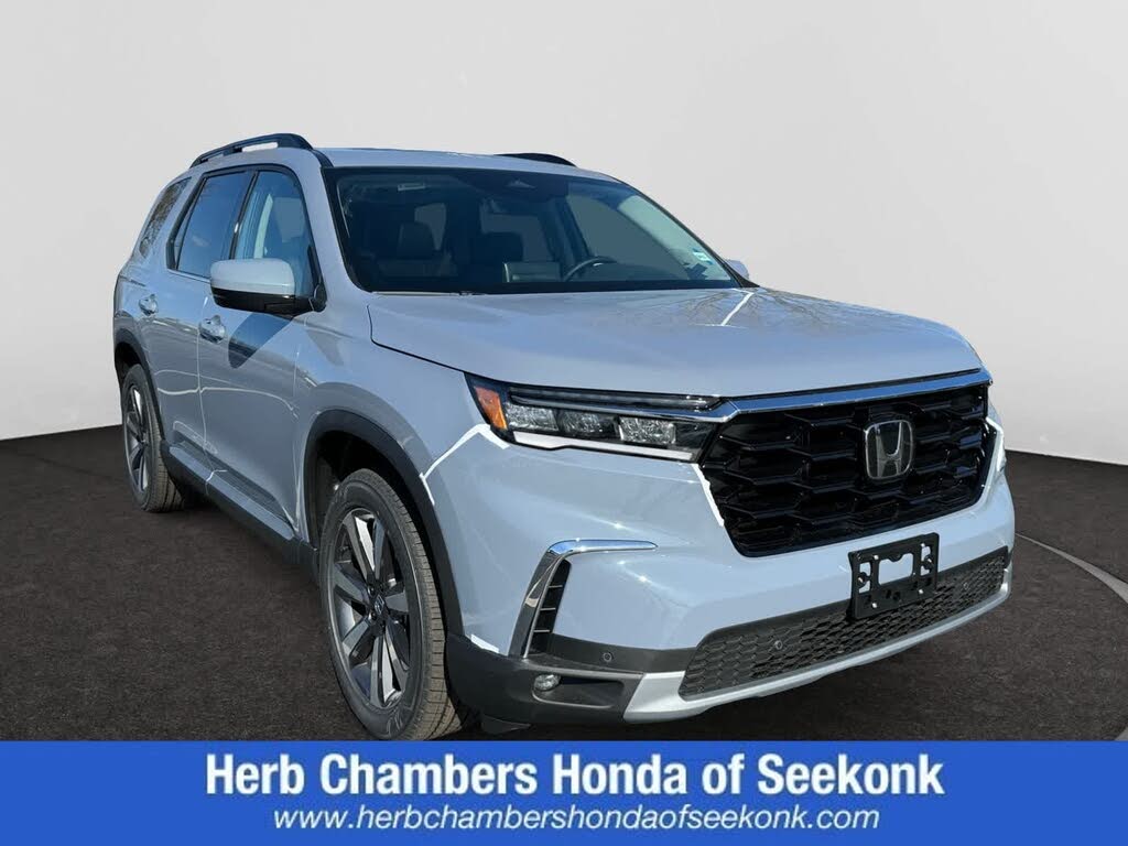 2025 Honda Pilot Touring AWD