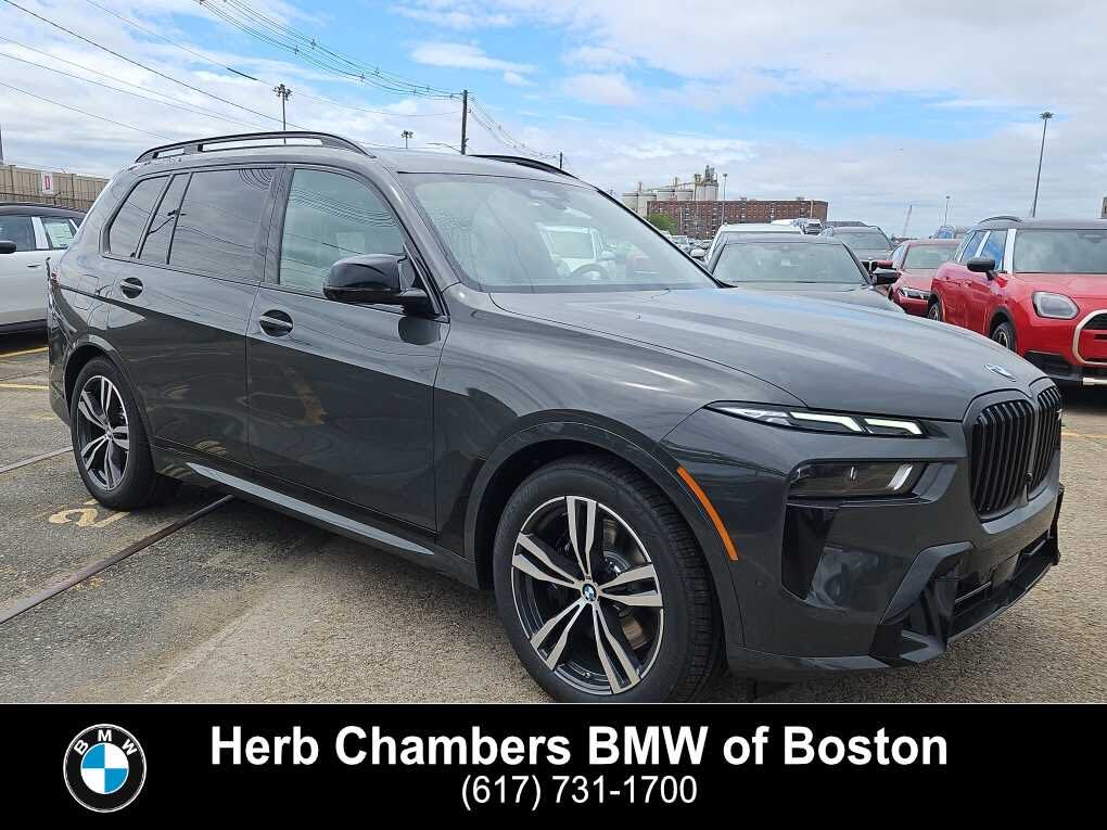 2026 BMW X7 M60i AWD