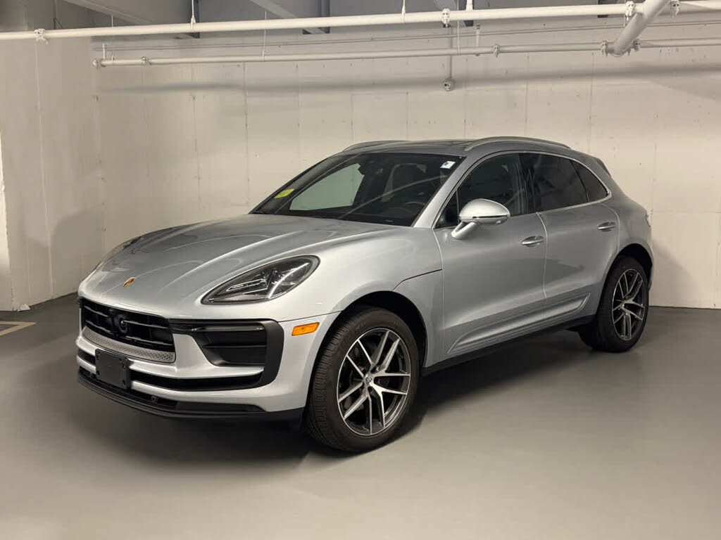 2025 Porsche Macan AWD