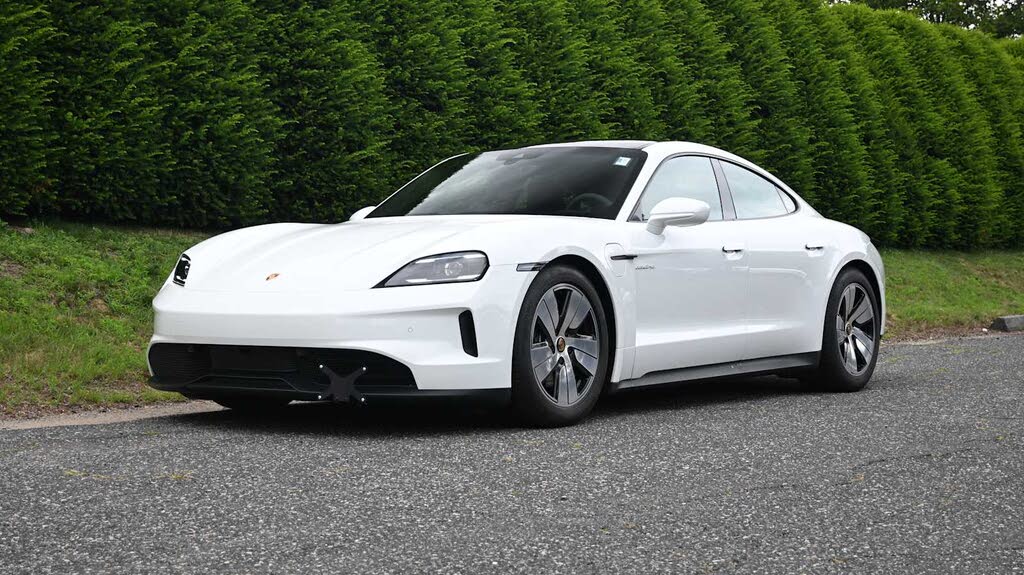 2025 Porsche Taycan Sedan RWD