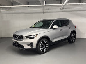 Volvo XC40 B5 Ultimate Bright Theme AWD