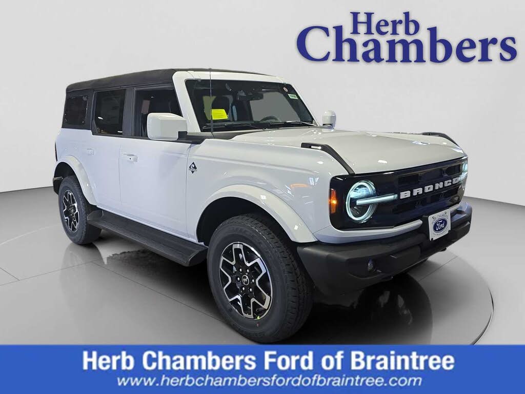 2025 Ford Bronco Outer Banks 4-Door 4WD