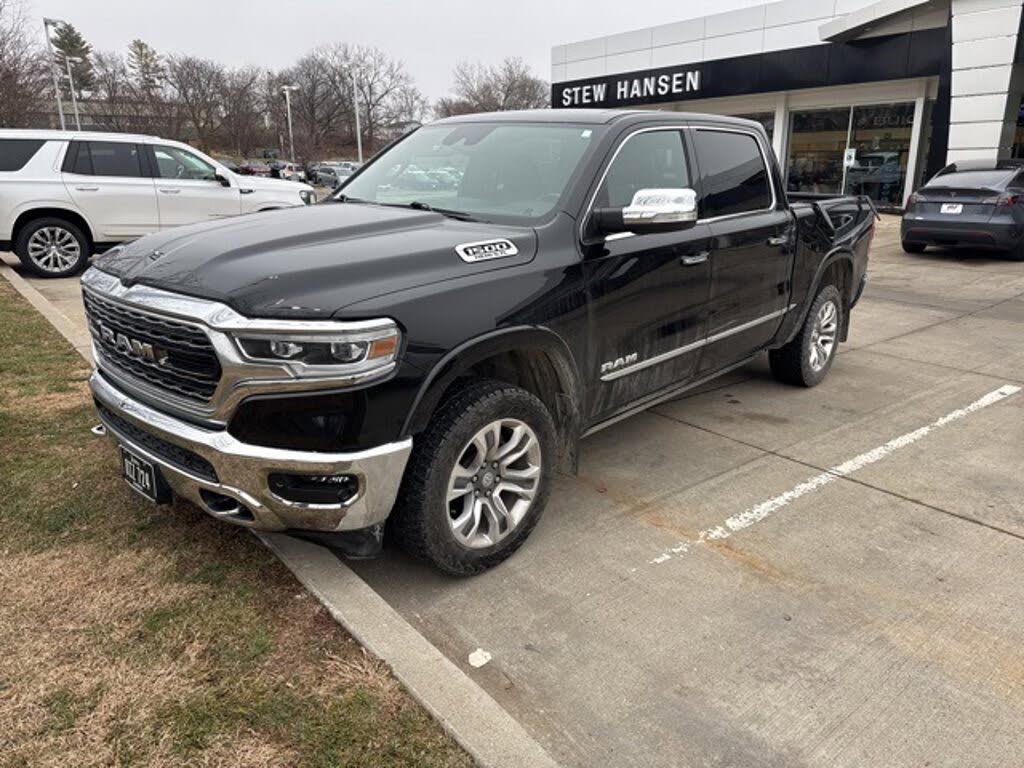 2022 RAM 1500 Limited Crew Cab 4WD