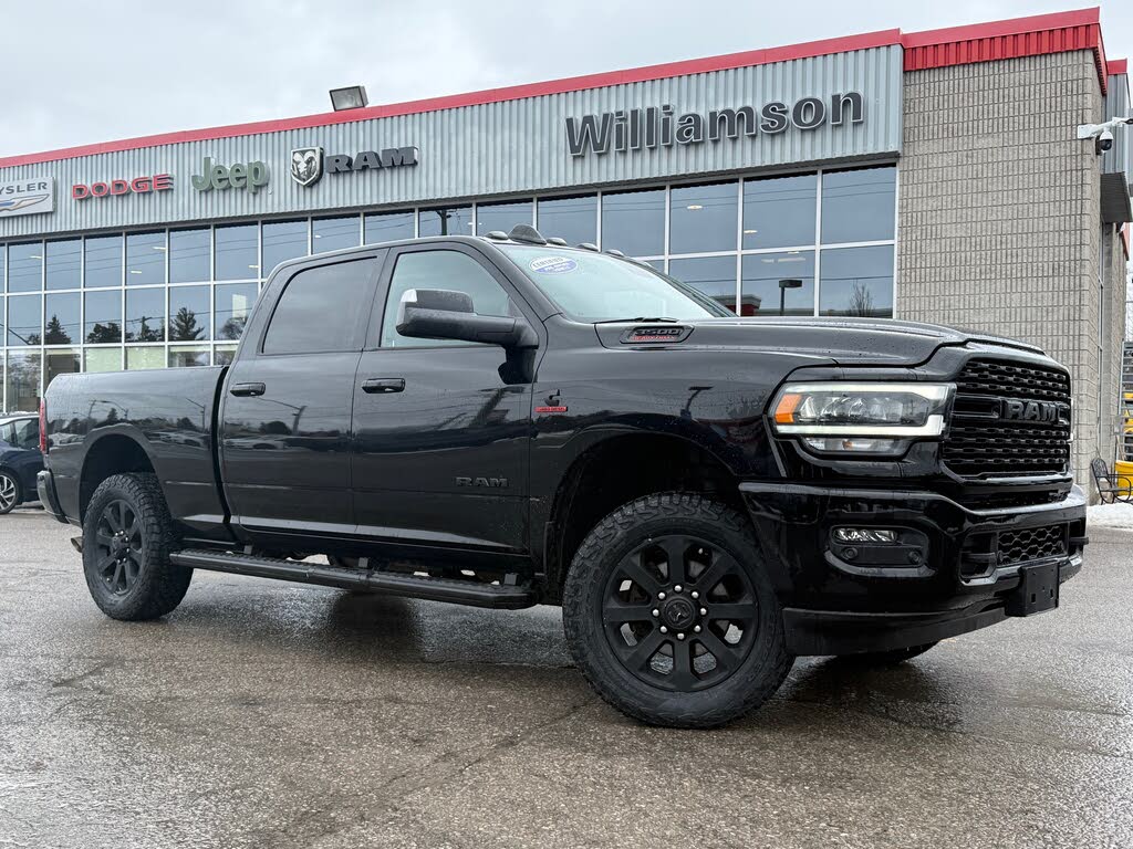 2022 RAM 3500 Big Horn Crew Cab 4WD