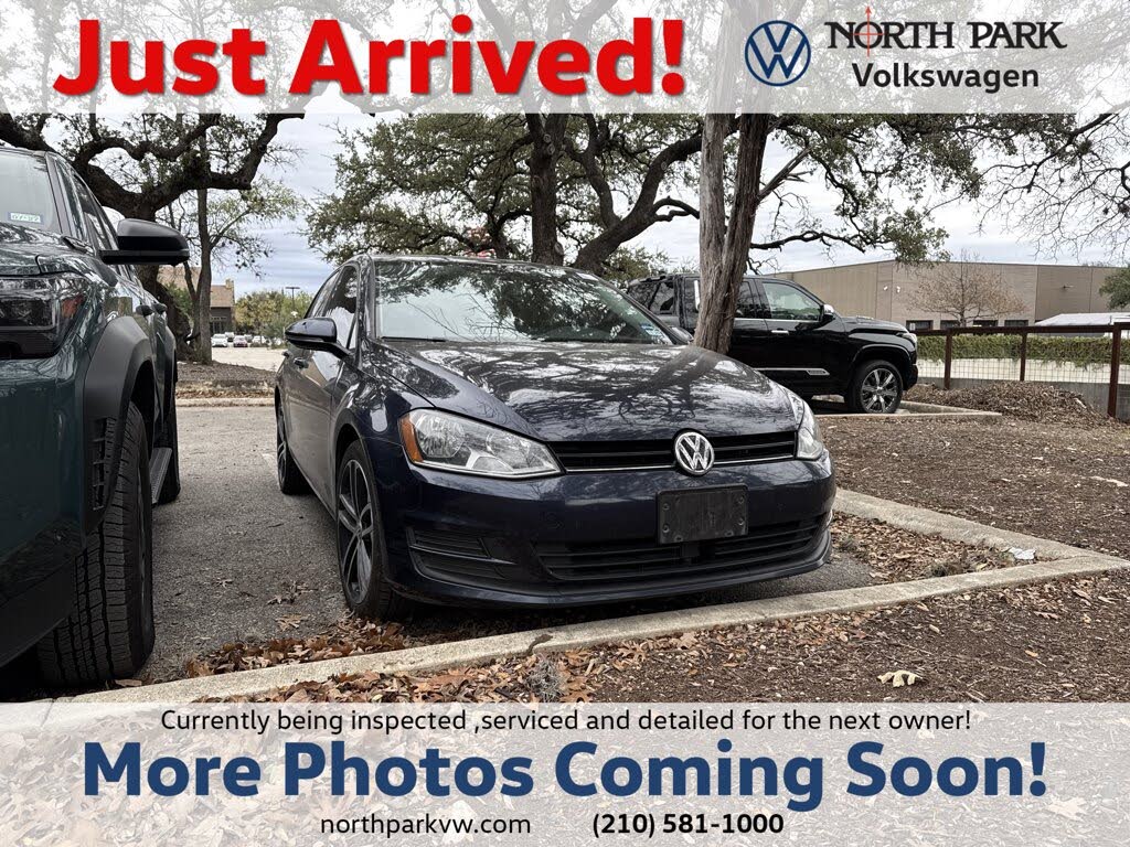 2017 Volkswagen Golf TSI Wolfsburg Edition 4-Door FWD