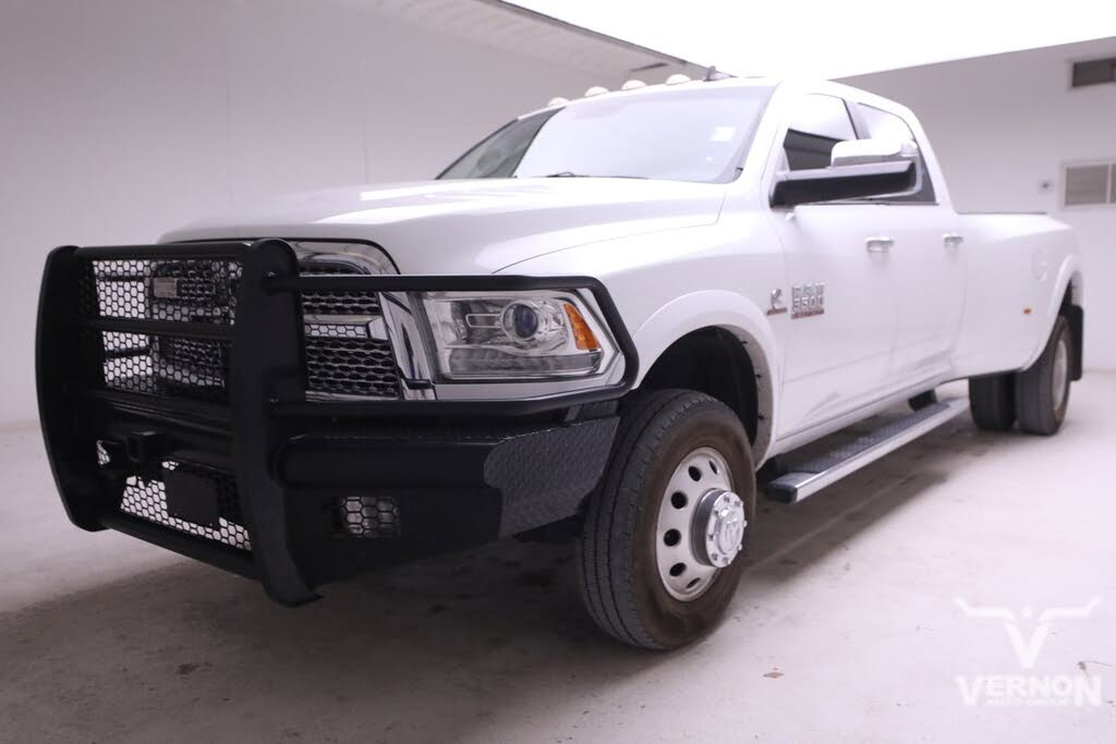 2016 RAM 3500 Laramie Crew Cab LB DRW 4WD