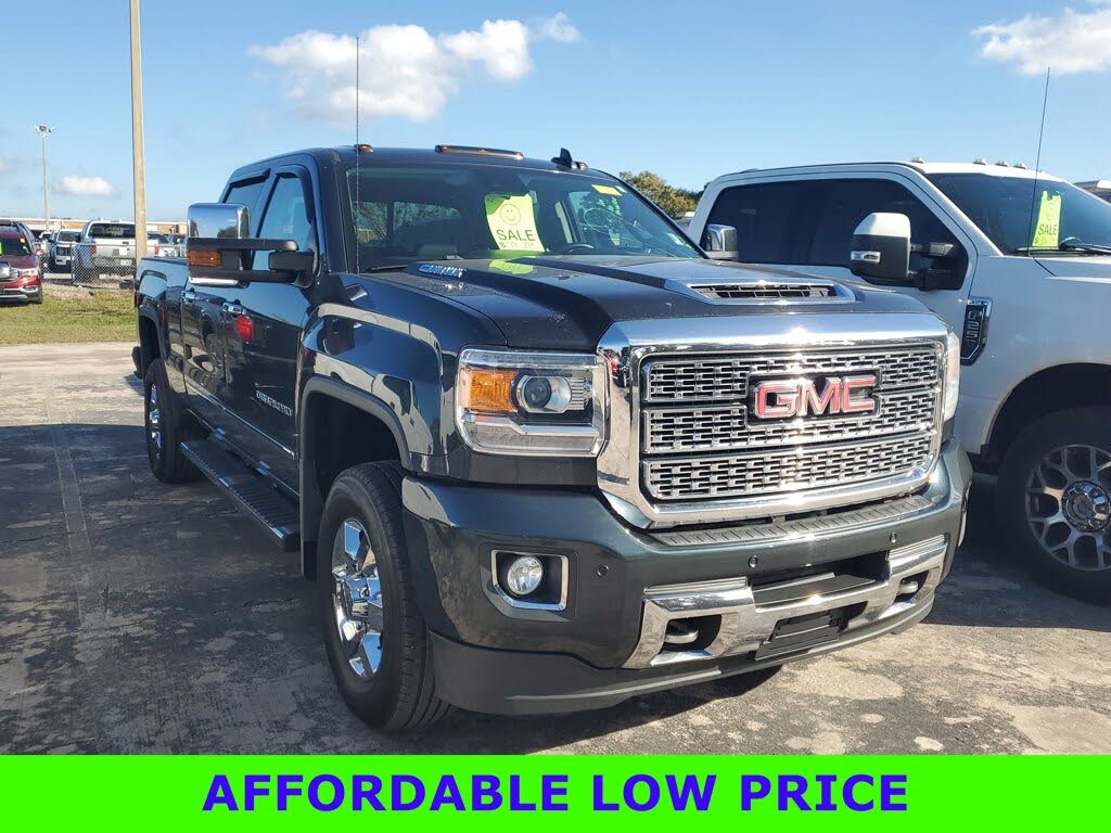 2018 GMC Sierra 3500HD Denali Crew Cab LB DRW 4WD