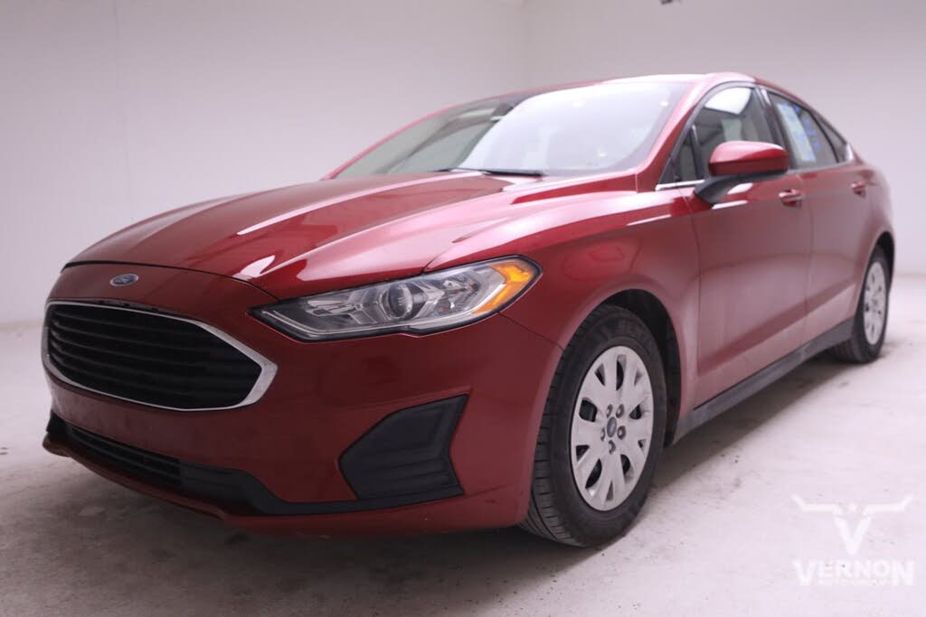 2020 Ford Fusion S FWD