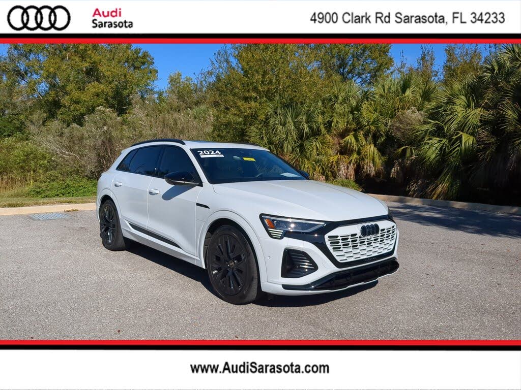 2024 Audi Q8 e-tron quattro Prestige AWD