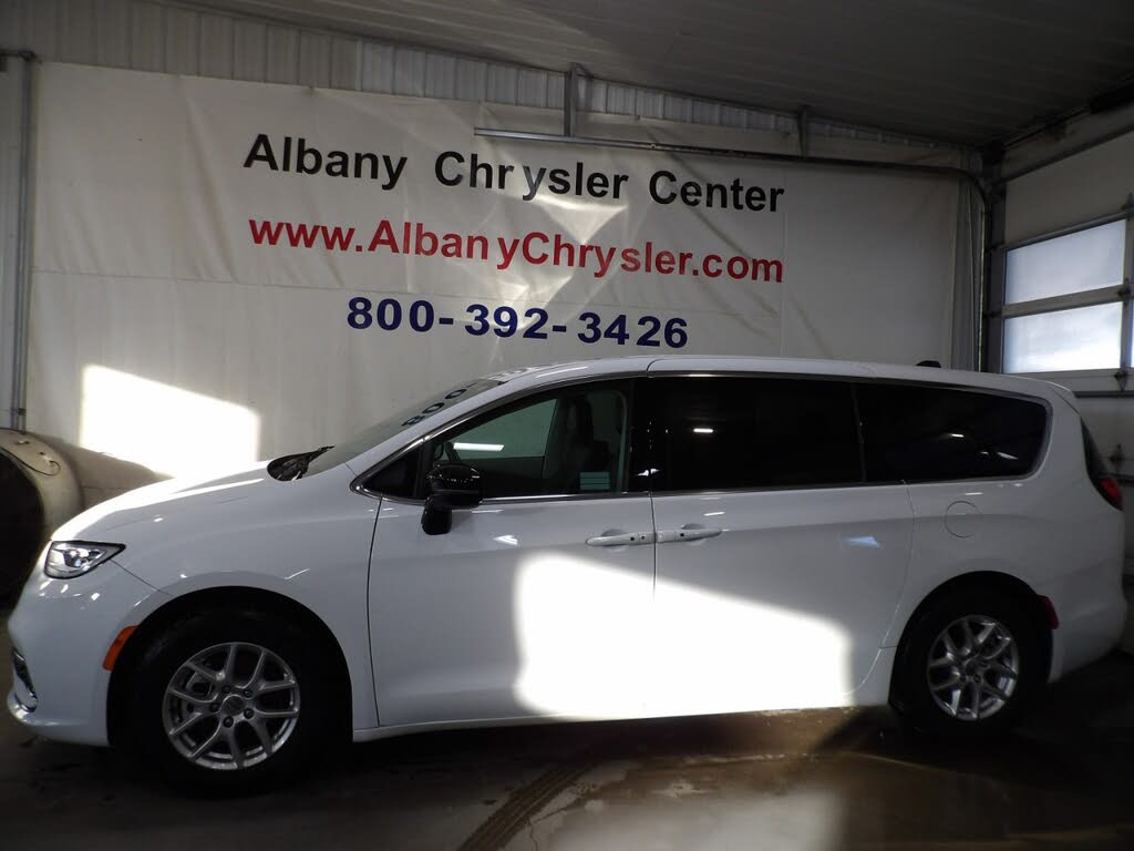 2024 Chrysler Pacifica Touring L FWD