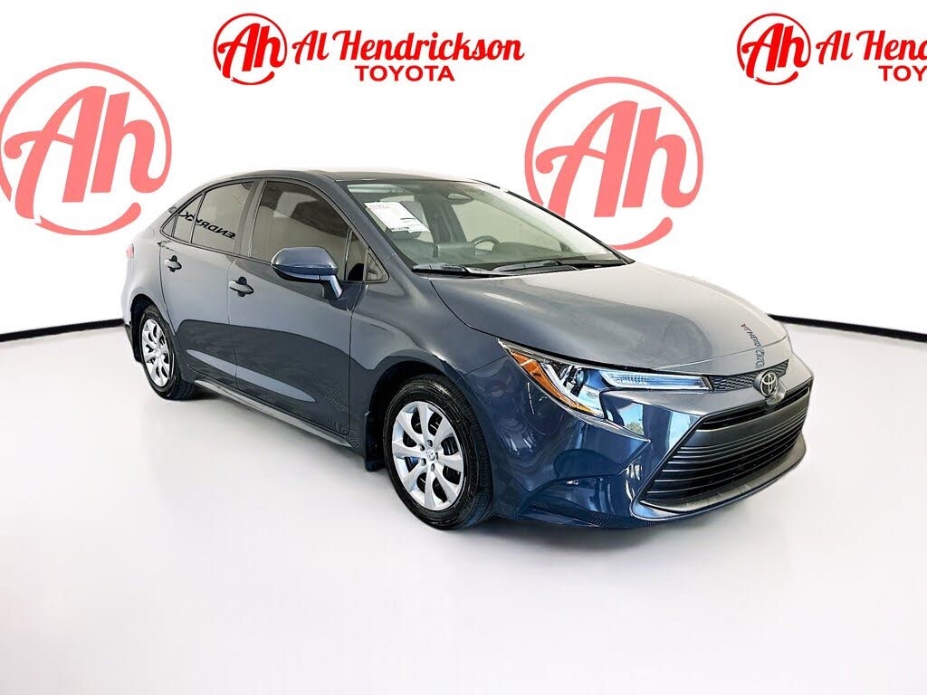 2025 Toyota Corolla LE FWD