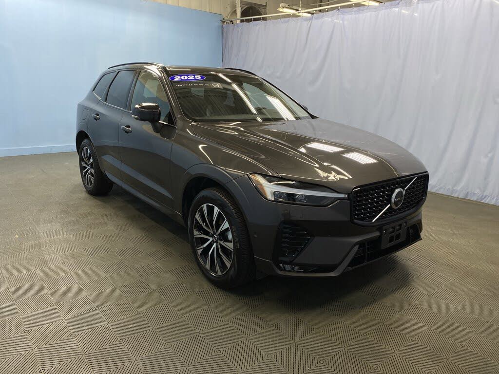 2025 Volvo XC60 B5 Plus Dark Theme AWD