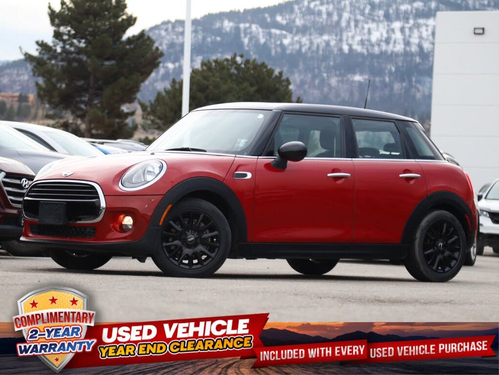 2016 MINI Cooper 4-Door Hatchback FWD