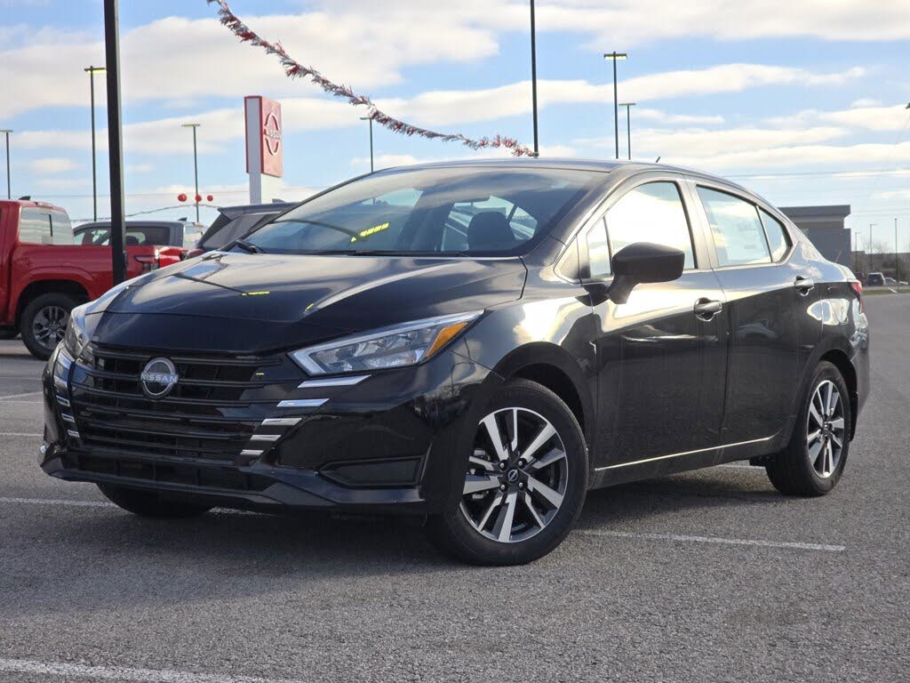 2025 Nissan Versa S FWD