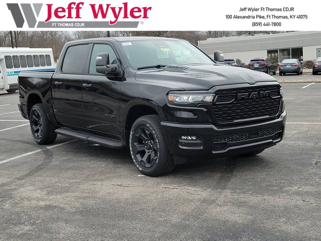 2025 RAM 1500 Tradesman Crew Cab 4WD
