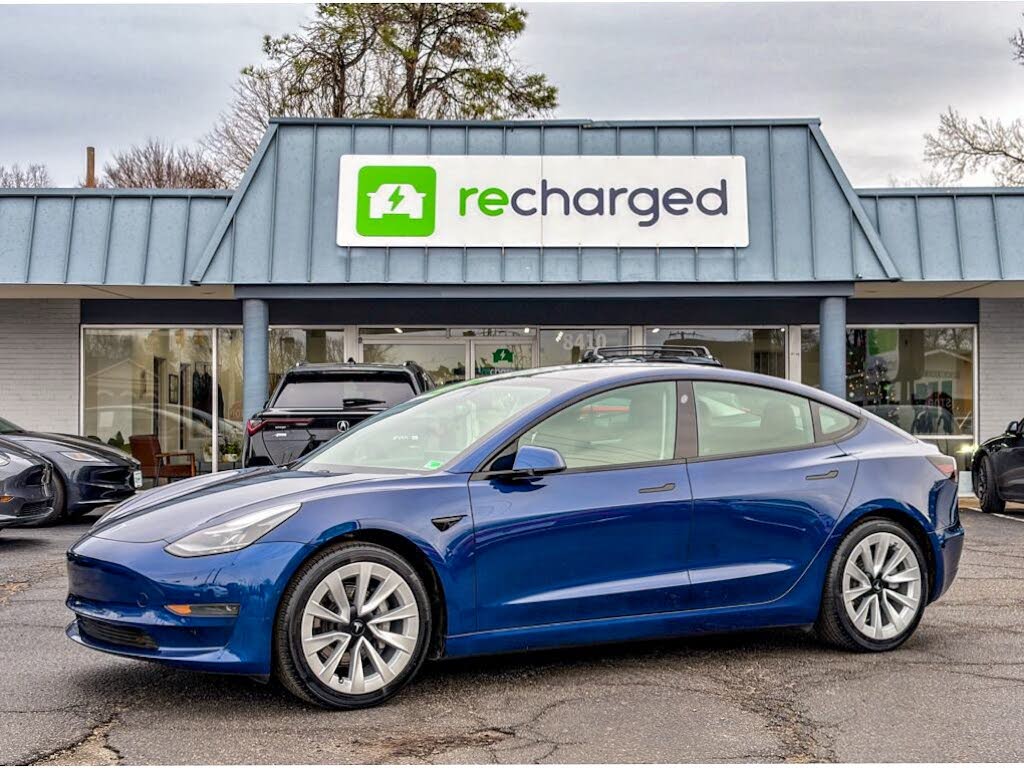 2021 Tesla Model 3 Standard Range Plus RWD