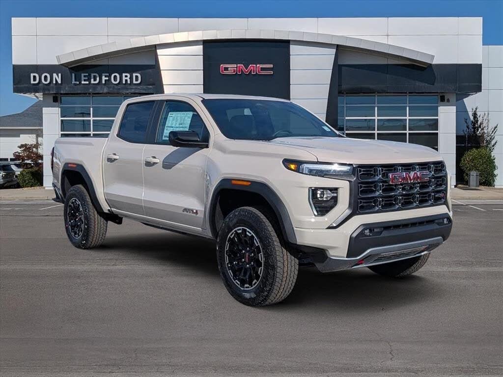 2026 GMC Canyon AT4 Crew Cab 4WD