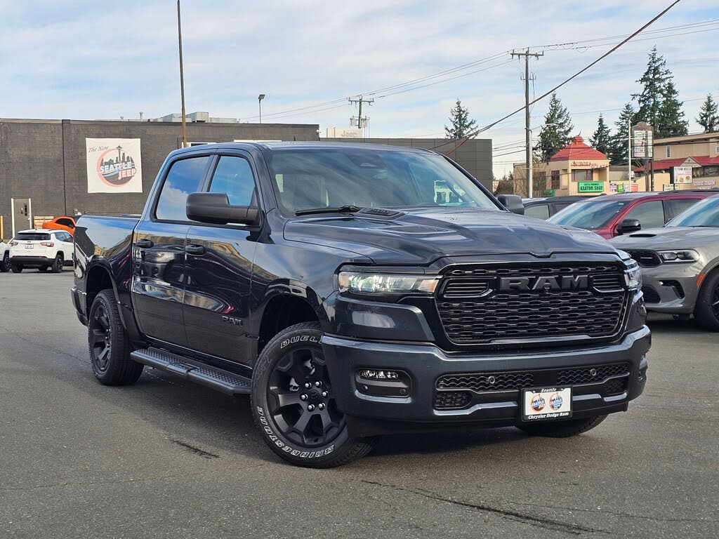 2026 RAM 1500 Express Crew Cab 4WD