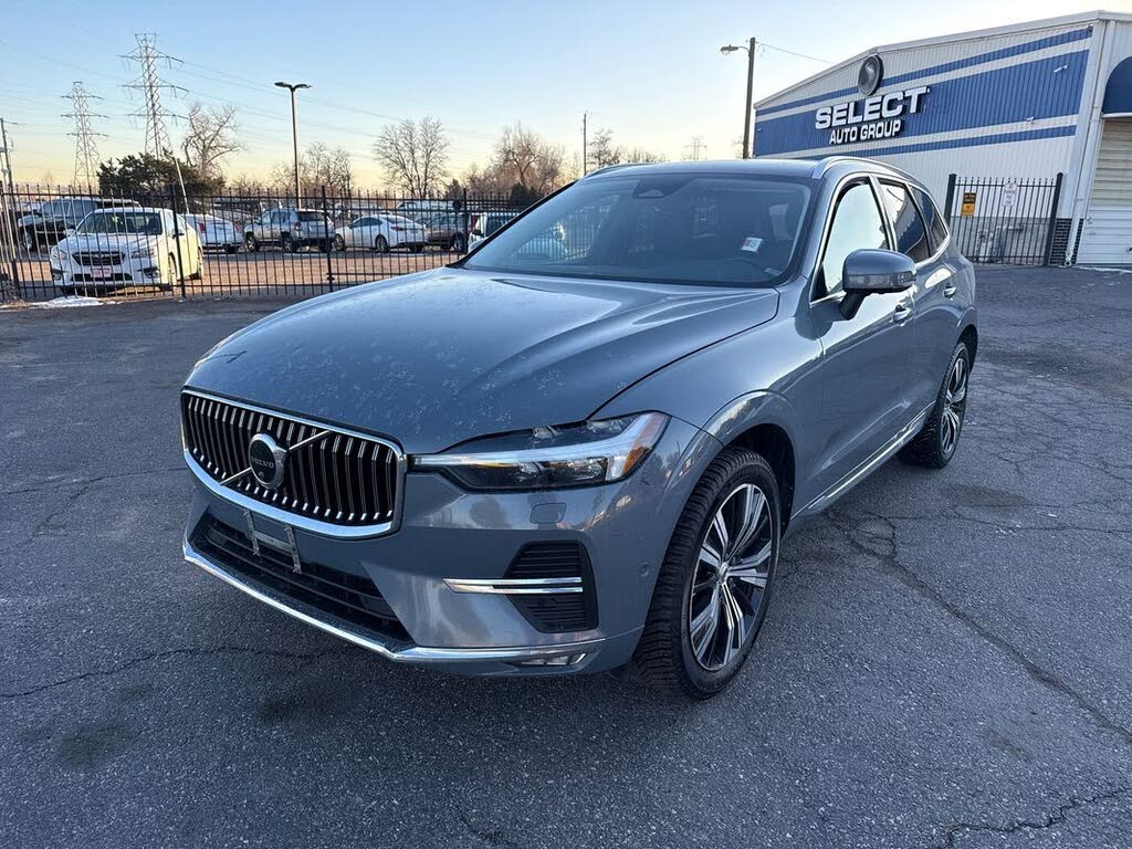 2023 Volvo XC60 B5 Plus Bright Theme AWD