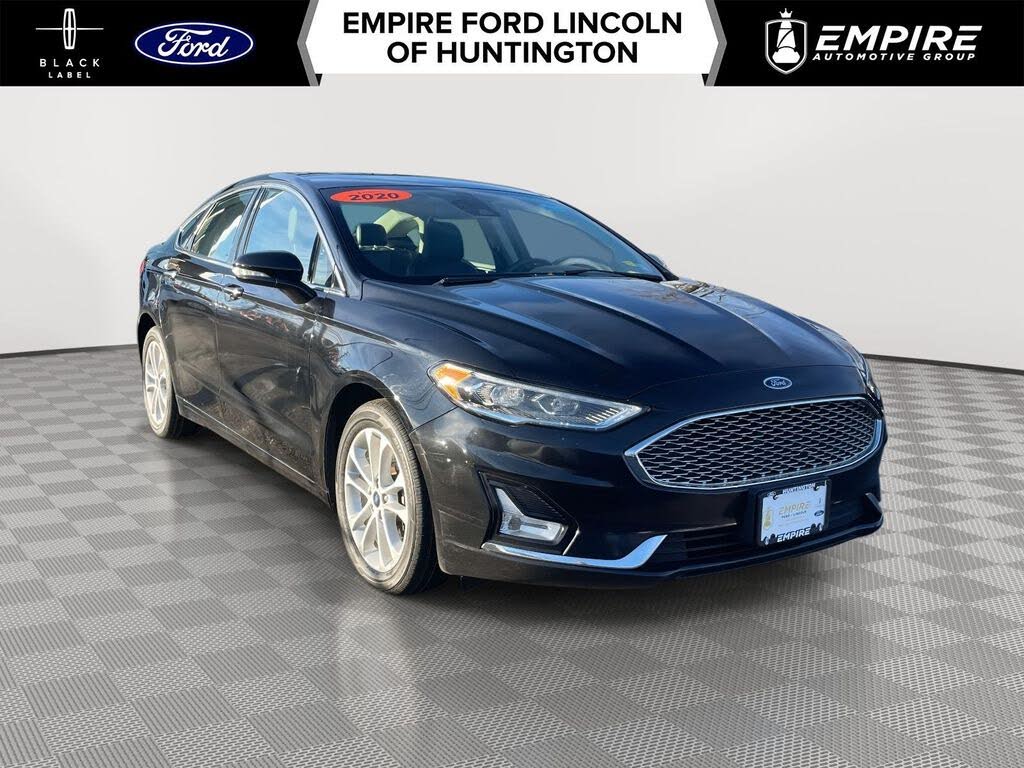 2020 Ford Fusion Energi Titanium FWD