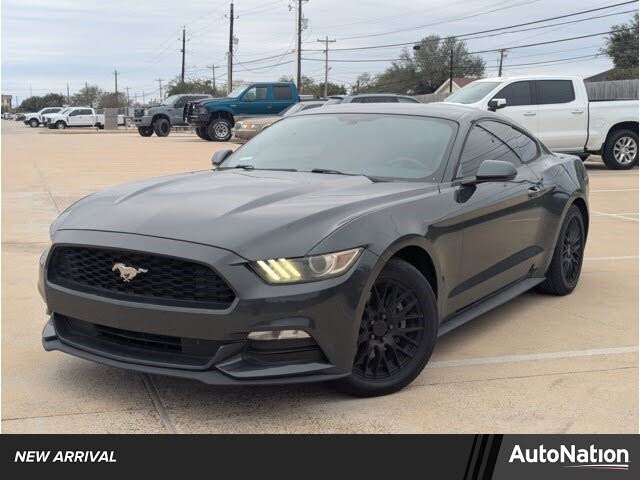 2015 Ford Mustang V6 Coupe RWD