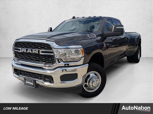 2024 RAM 3500 Tradesman Crew Cab LB DRW 4WD
