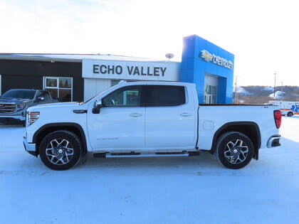 GMC Sierra 1500 SLT Crew Cab 4WD 2026