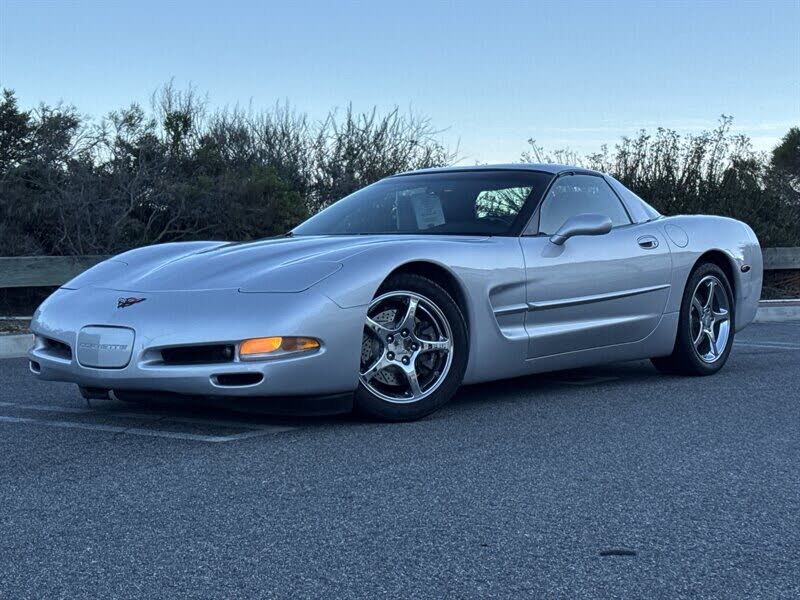 2001 Chevrolet Corvette Coupe RWD