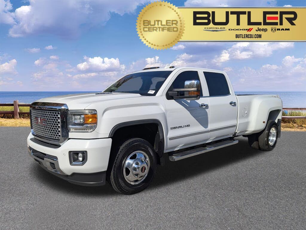 2016 GMC Sierra 3500HD Denali Crew Cab LB DRW 4WD