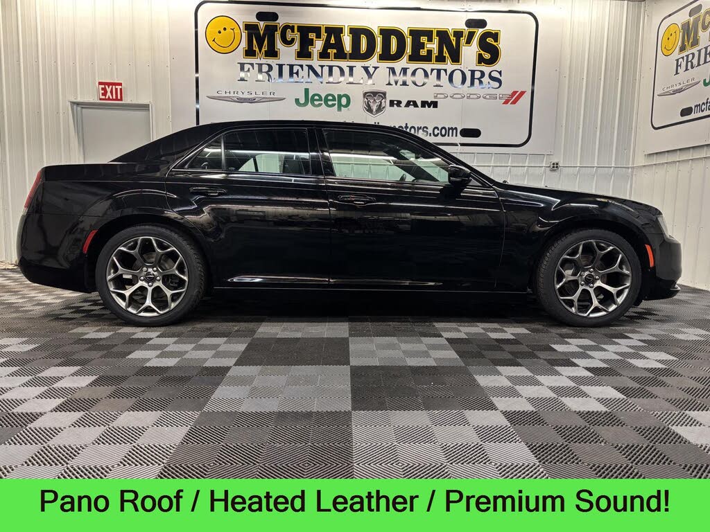 2018 Chrysler 300 S RWD