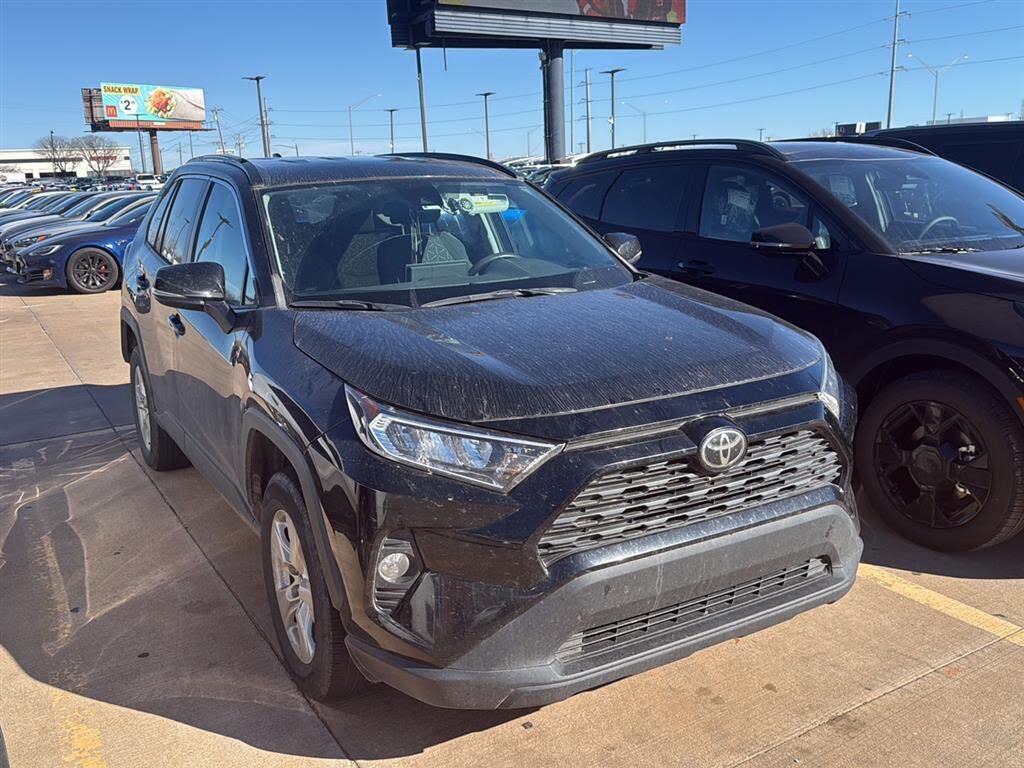 2020 Toyota RAV4 XLE FWD