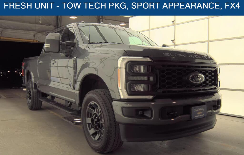 2023 Ford F-250 Super Duty Lariat Crew Cab 4WD