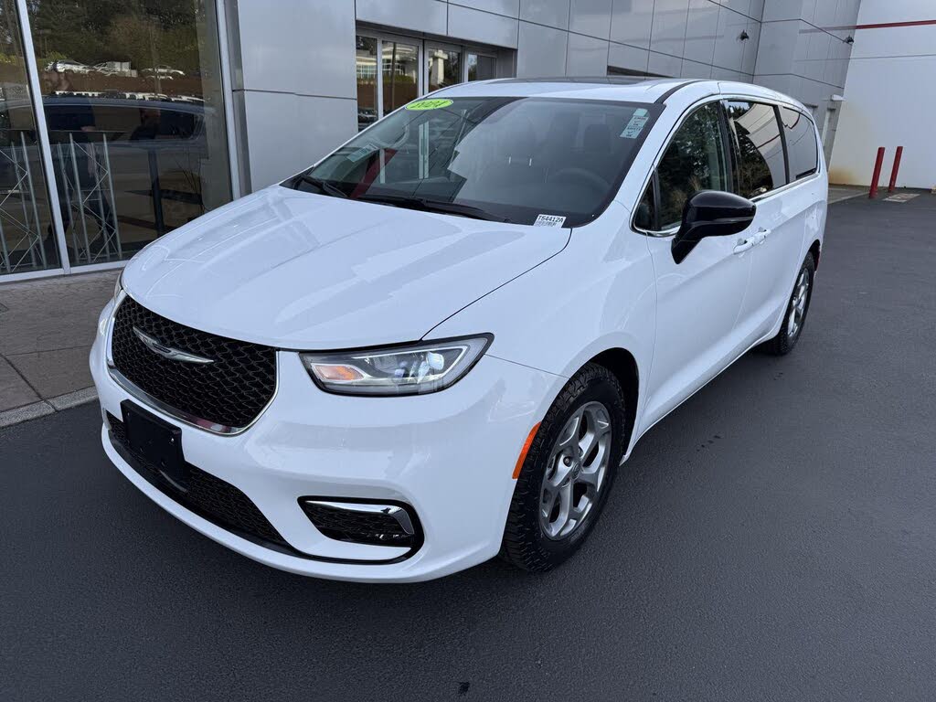 2024 Chrysler Pacifica Limited FWD