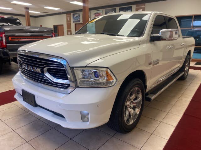 2017 RAM 1500 Laramie Limited Crew Cab 4WD