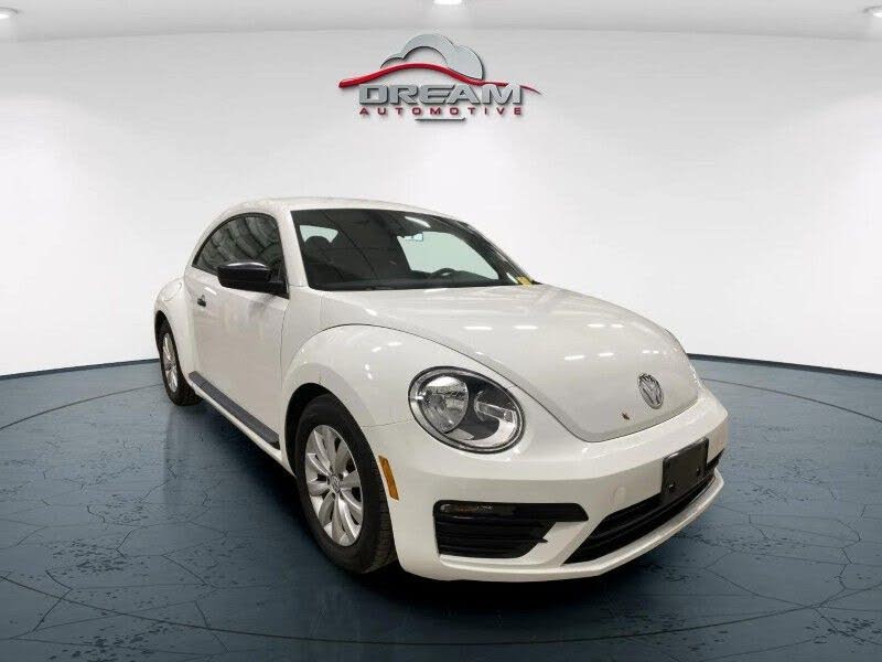 2018 Volkswagen Beetle 2.0T S Hatchback FWD