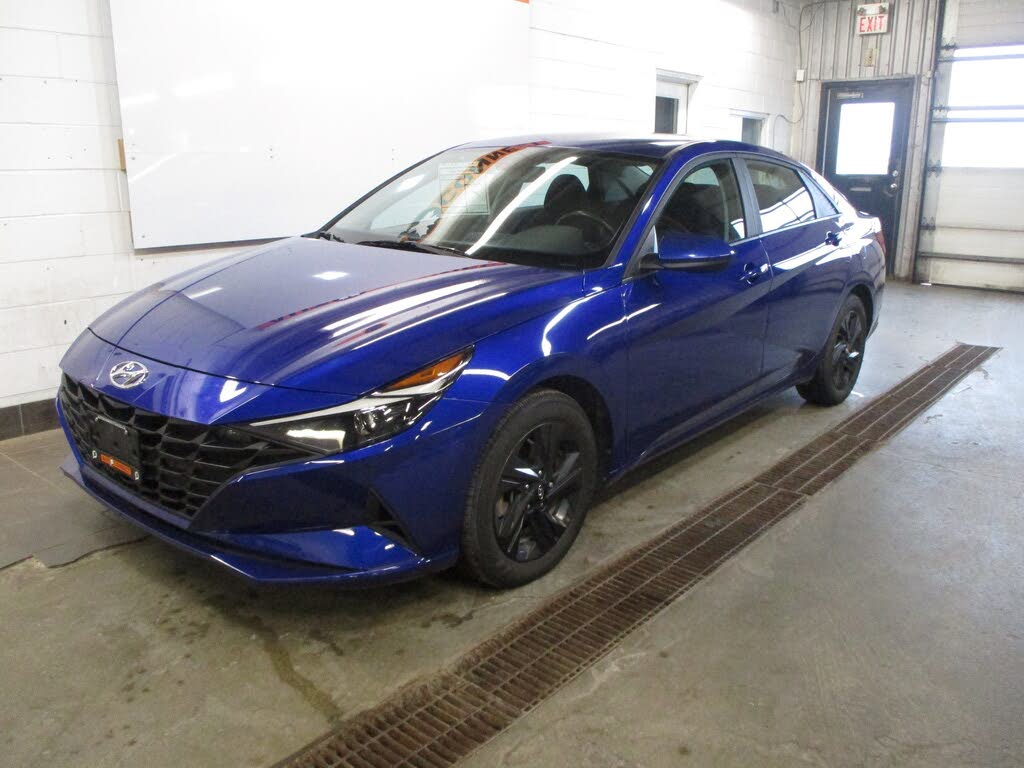 2023 Hyundai Elantra Preferred FWD