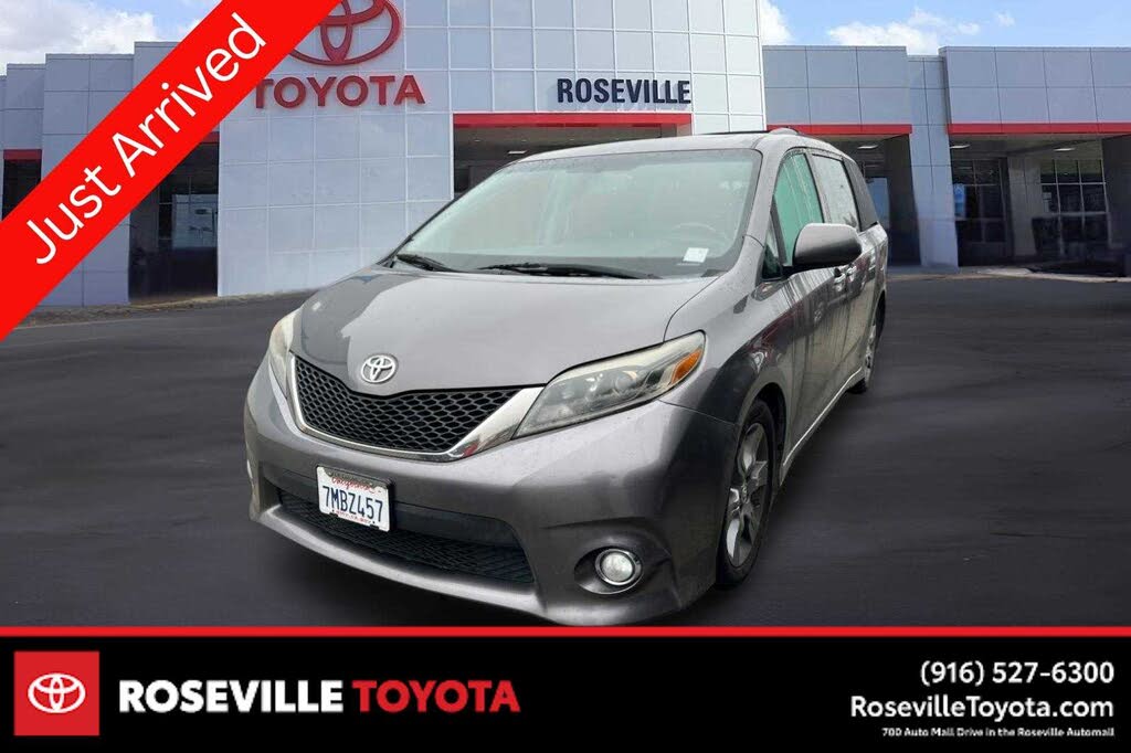 2015 Toyota Sienna SE 8-Passenger