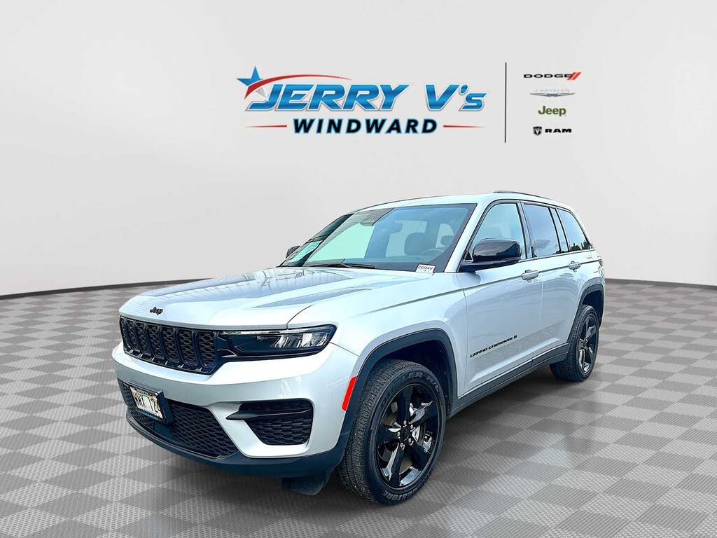 2023 Jeep Grand Cherokee Altitude 4WD