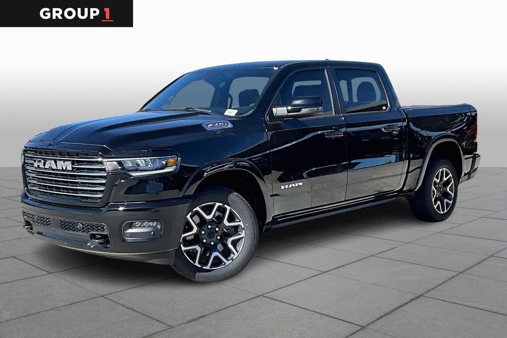 2026 RAM 1500 Laramie Crew Cab 4WD