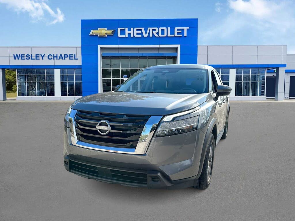 2022 Nissan Pathfinder S FWD