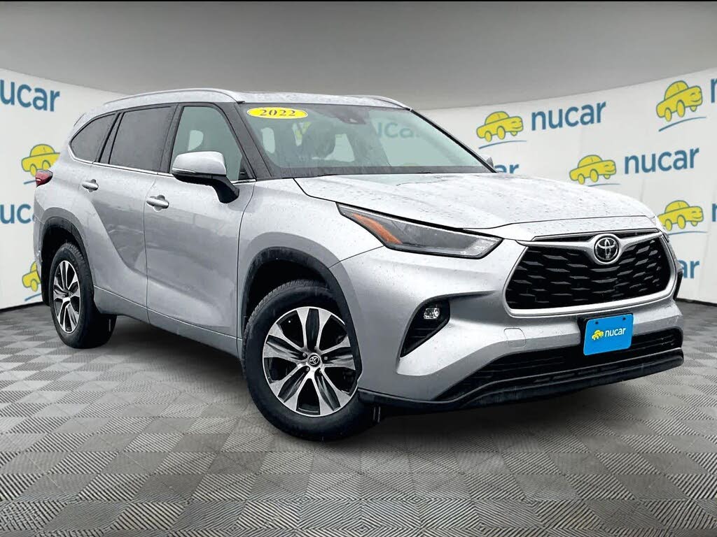 2022 Toyota Highlander XLE AWD
