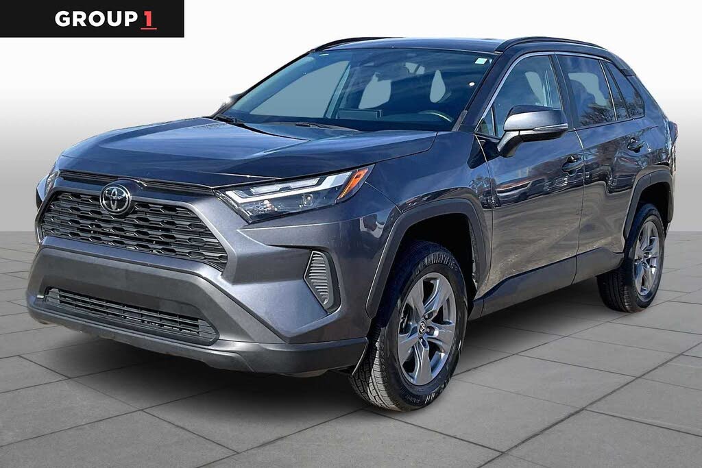 2024 Toyota RAV4 XLE FWD
