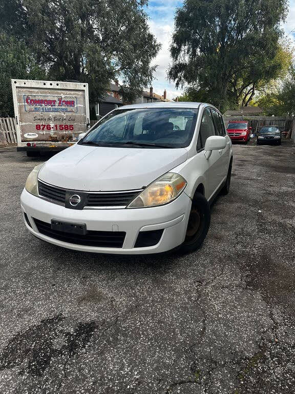 2008 Nissan Versa S Hatchback