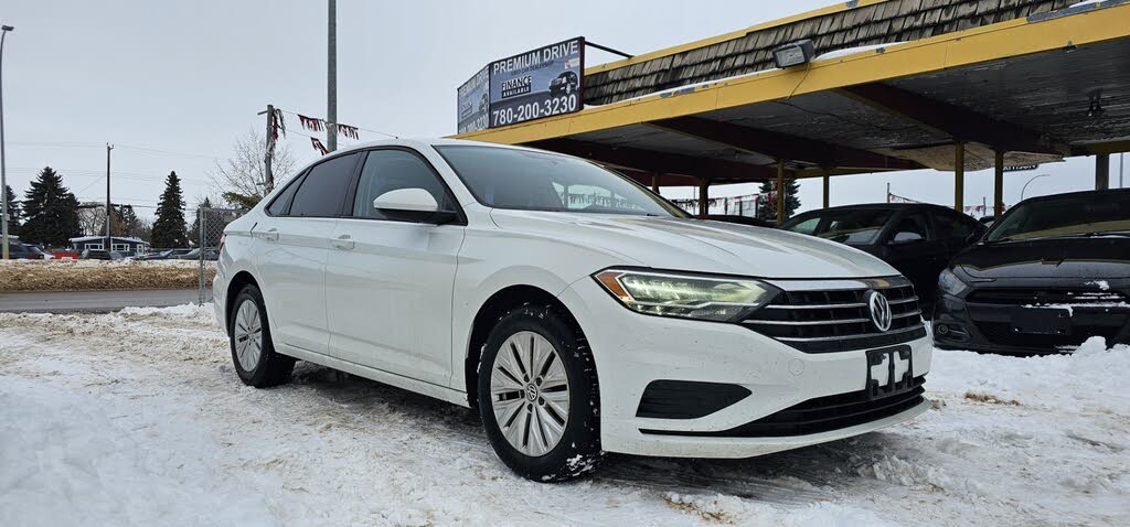 2019 Volkswagen Jetta R-Line FWD