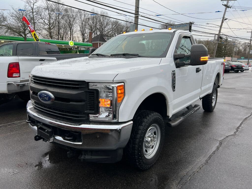2017 Ford F-350 Super Duty XL LB 4WD
