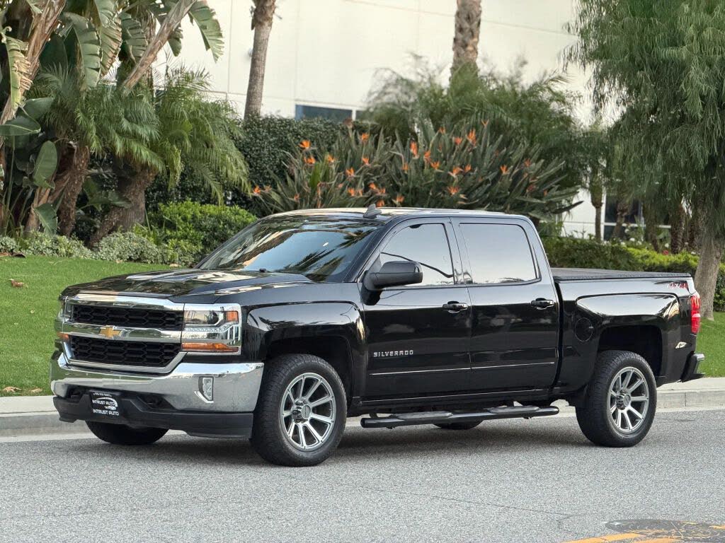 2018 Chevrolet Silverado 1500 LT Crew Cab 4WD