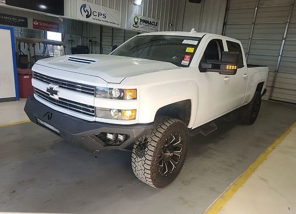 2018 Chevrolet Silverado 2500HD High Country Crew Cab 4WD