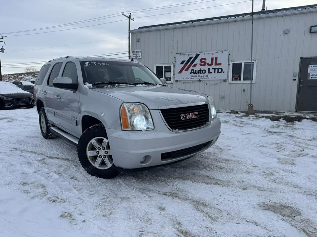 GMC Yukon SLE 4WD 2013