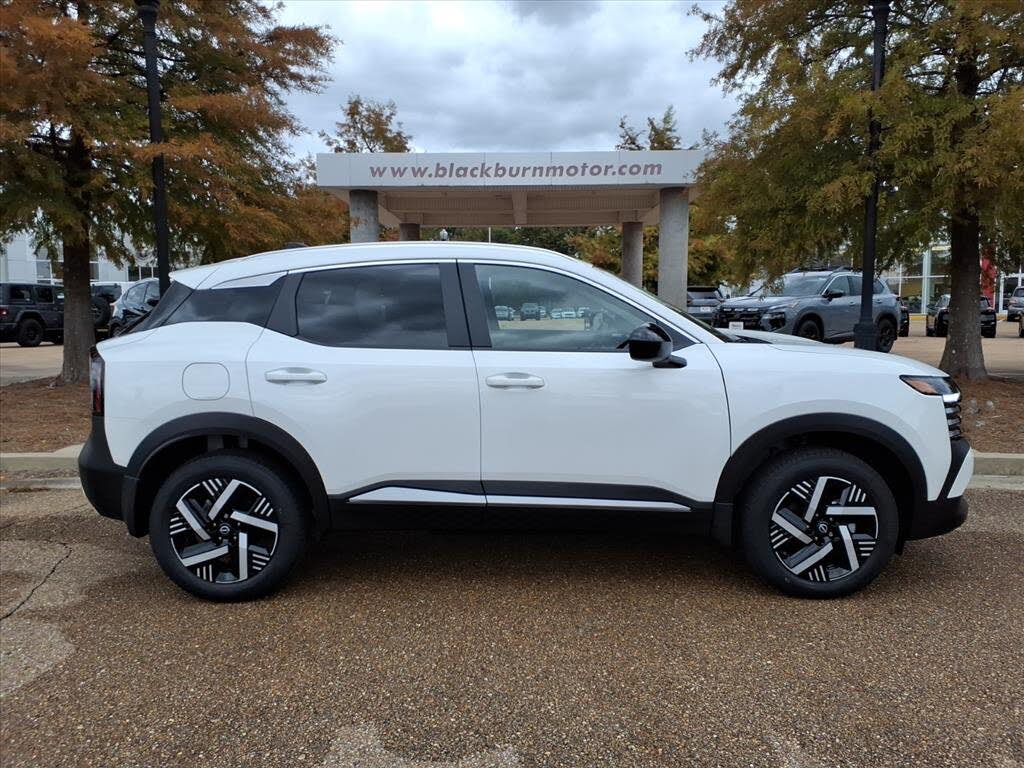 2026 Nissan Kicks SV FWD